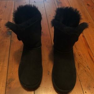 Black Uggs